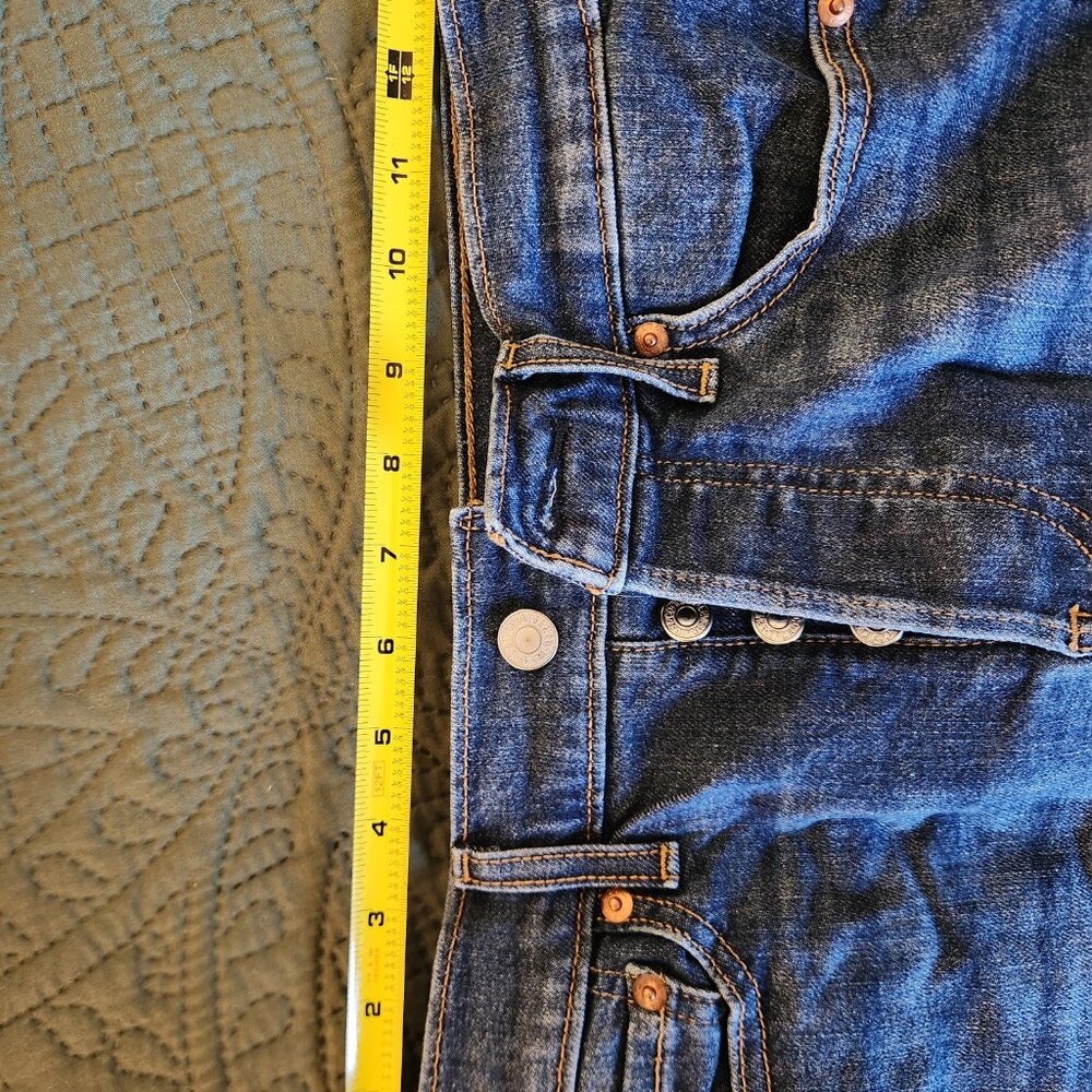 Levi's High Rise Wedgie Short (Wedgie From the Block) - Picture 8 of 10